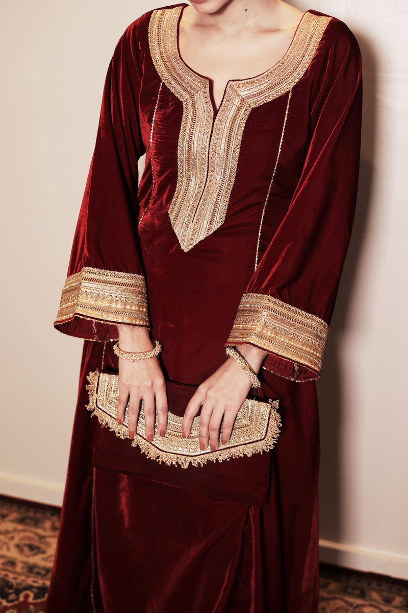 Swati Vatssa In Zoya Red Velvet A-Line Suit Set – Shrutkirti